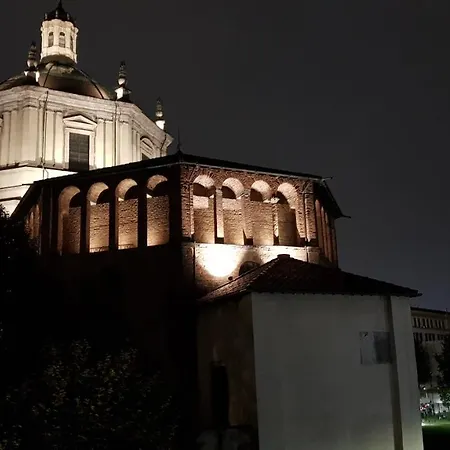 Sahi - Colonne San Lorenzo Flat ميلان
